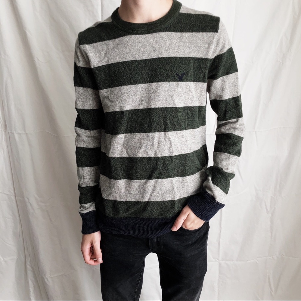 striped AE crewneck sweater • xs